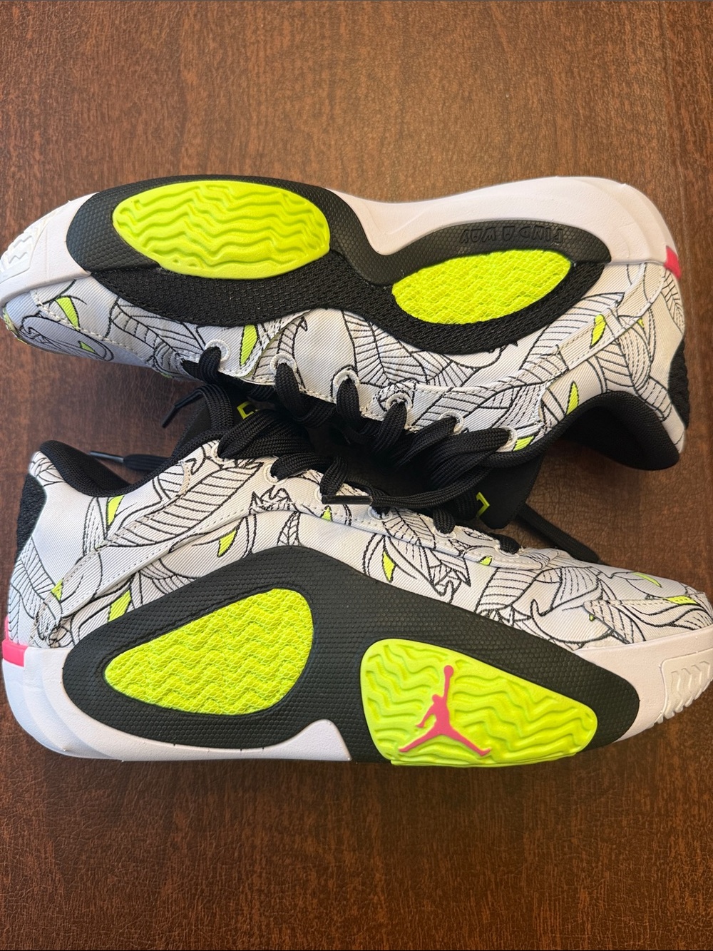 NWOT 2024
Air Jordan Tatum 2 'Momma's Boy'